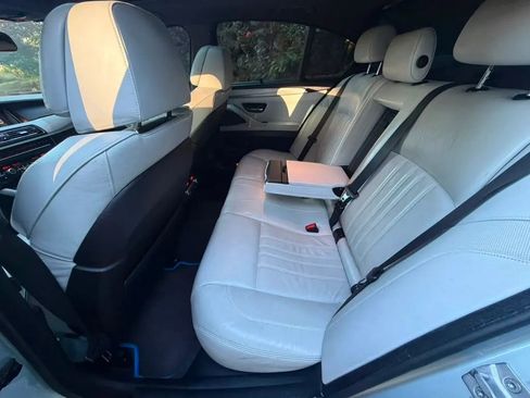 Used 2014 BMW M5 RWD image 12