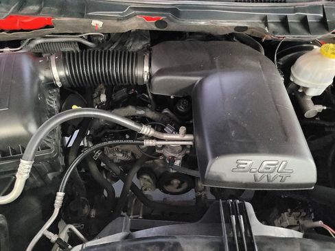 Used 2019 RAM 1500 Tradesman RWD image 30