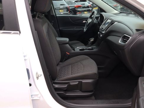 Used 2024 Chevrolet Equinox LT AWD/4WD image 22