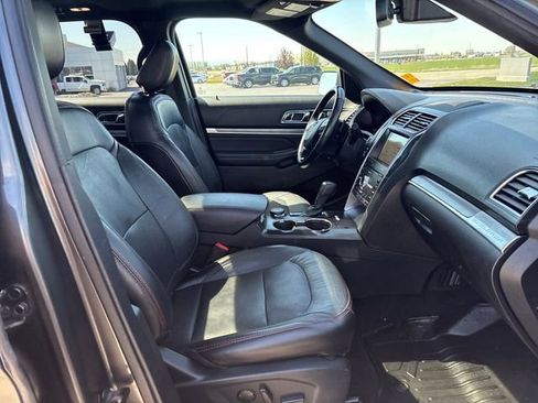 Used 2019 Ford Explorer Sport w/ Equipment Group 401A AWD/4WD image 22
