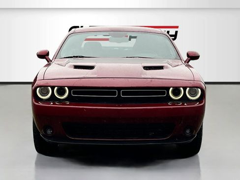 Used 2020 Dodge Challenger SXT w/ Blacktop Package AWD/4WD image 2