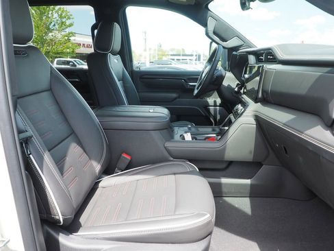 Used 2026 GMC Sierra 2500 AT4X AWD/4WD image 18