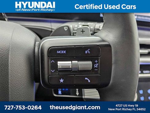 Used 2025 Hyundai Santa Fe Limited image 40