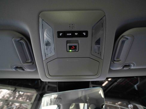 Used 2023 Toyota RAV4 XLE image 18