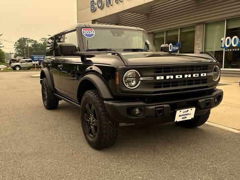 Used 2024 Ford Bronco Black Diamond AWD/4WD image 6