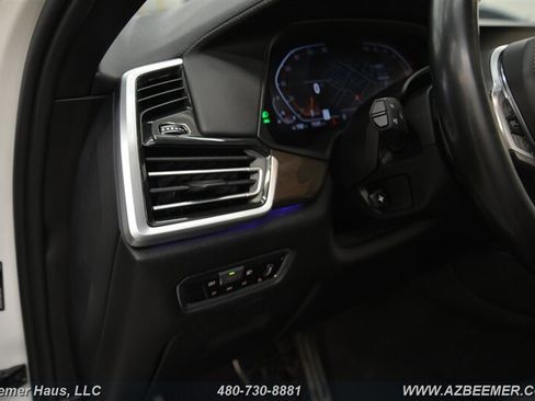 Used 2022 BMW X6 xDrive40i w/ M Sport Package AWD/4WD image 31