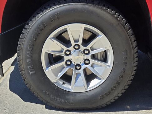 Used 2021 Chevrolet Silverado 1500 LT image 10