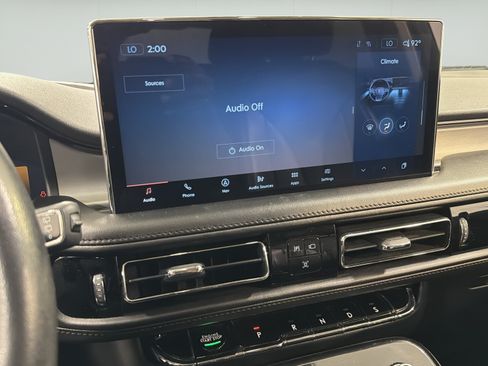Used 2023 Lincoln Nautilus FWD w/ Premium Package image 16