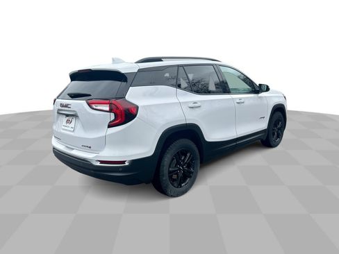 Certified 2022 GMC Terrain AT4 AWD/4WD image 9