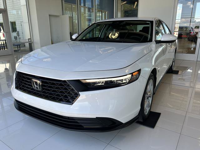 Used 2023 Honda Accord LX image 2