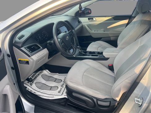 Used 2016 Hyundai Sonata SE FWD image 10