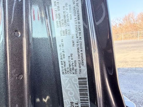 Used 2024 Jeep Gladiator Rubicon image 36