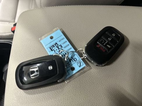 Used 2023 Honda CR-V EX-L image 25