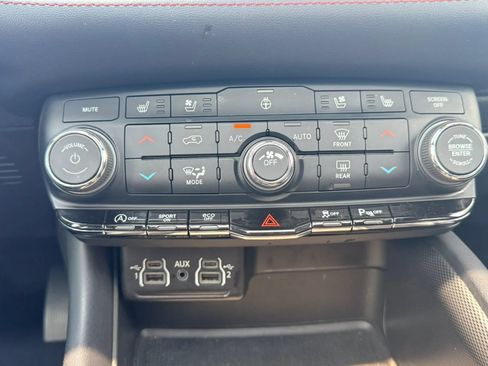 Used 2024 Dodge Durango GT AWD/4WD image 25
