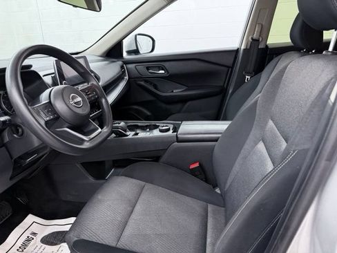 Used 2024 Nissan Rogue SV AWD/4WD image 17