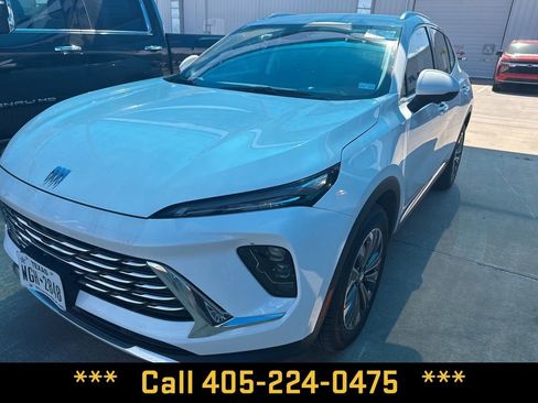 Used 2025 Buick Envision Preferred image 2