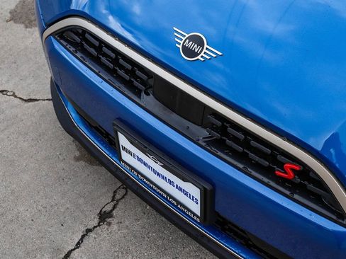 Used 2025 MINI Cooper S image 9