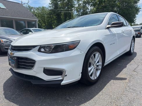 Used 2018 Chevrolet Malibu LS FWD image 3