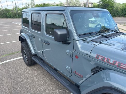 Used 2025 Jeep Wrangler Unlimited Rubicon AWD/4WD image 8