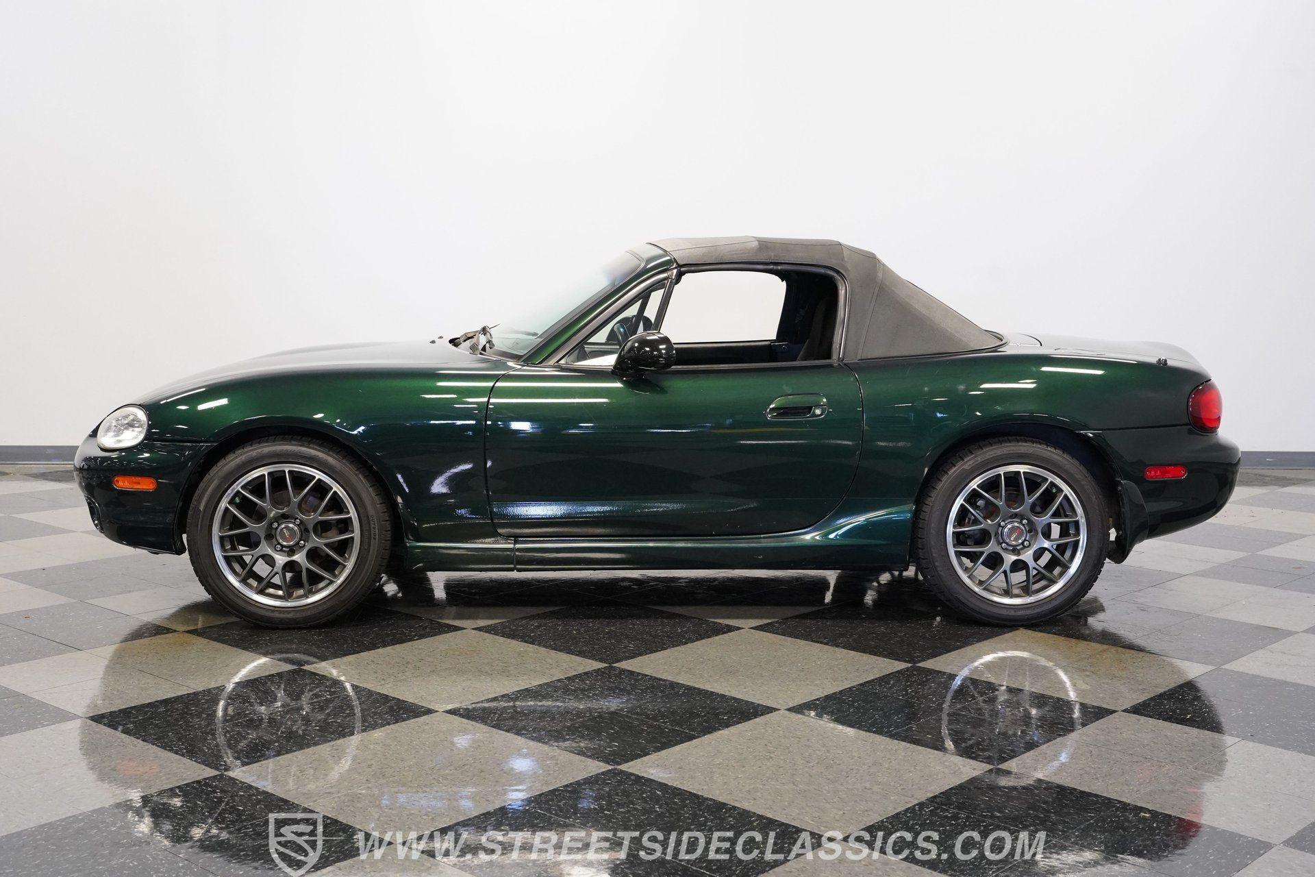 Used 1999 MAZDA MX-5 Miata RWD image 8