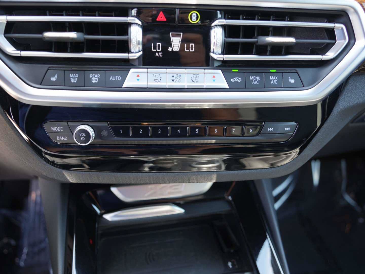 Used 2024 BMW X3 sDrive30i w/ Convenience Package RWD image 22