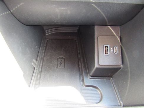 Used 2023 Ford Edge SEL w/ Convenience Package AWD/4WD image 21