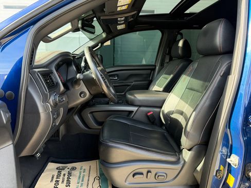 Used 2021 Nissan Titan PRO-4X w/ Pro-4x Convenience Package image 9