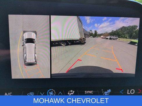 Used 2026 Chevrolet Tahoe Z71 w/ Comfort Package AWD/4WD image 16
