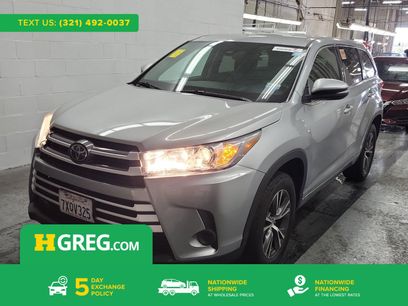 Used 2017 Toyota Highlander LE w/ Carpet Mat Package