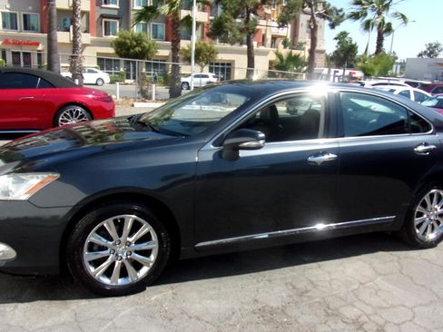 Used 2010 Lexus ES 350 image 3