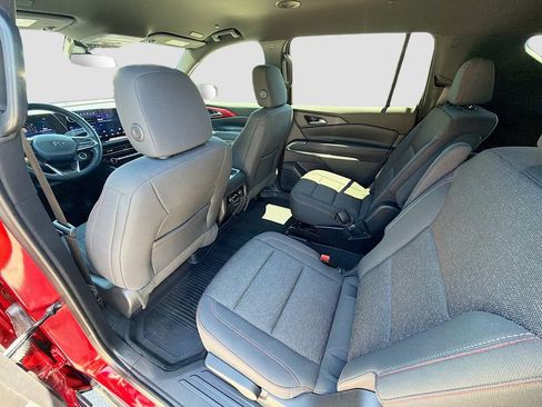 Used 2024 Chevrolet Traverse Z71 w/ LPO, Floor Liner Package AWD/4WD image 27