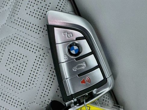 Used 2023 BMW M8 Competition w/ M Carbon Exterior Package AWD/4WD image 38