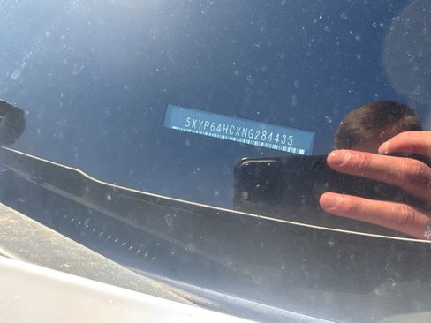 Used 2022 Kia Telluride S image 11