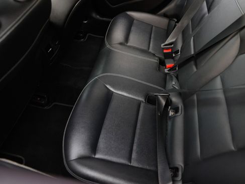 Used 2018 Mercedes-Benz GLA 250 image 13