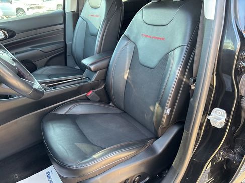 Used 2022 Jeep Compass Trailhawk w/ Trailhawk Convenience Group image 60