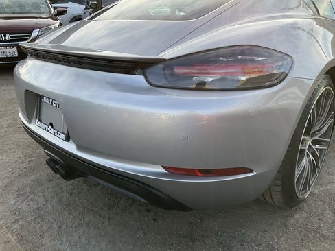 Used 2017 Porsche 718 Cayman S image 50
