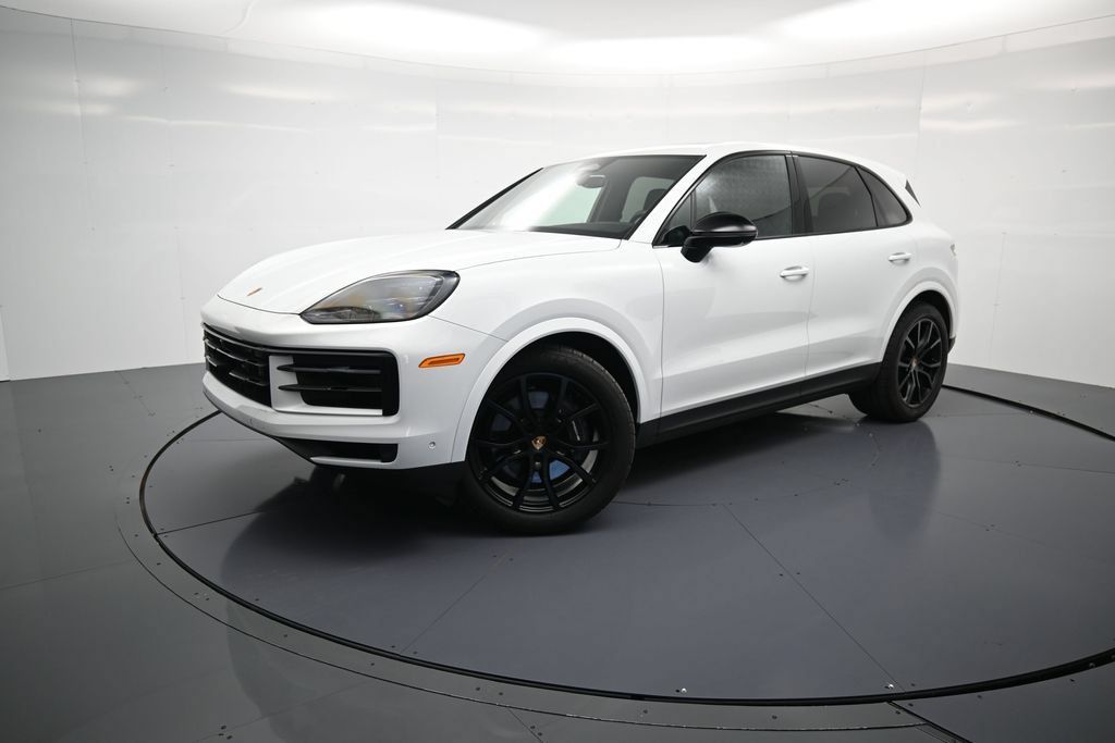 Certified 2026 Porsche Cayenne AWD/4WD image 42