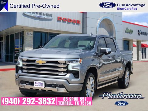 Used 2024 Chevrolet Silverado 1500 High Country w/ High Country Premium Package AWD/4WD image 2