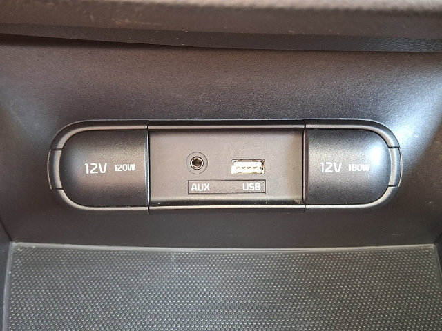 Used 2018 Kia Soul FWD image 21