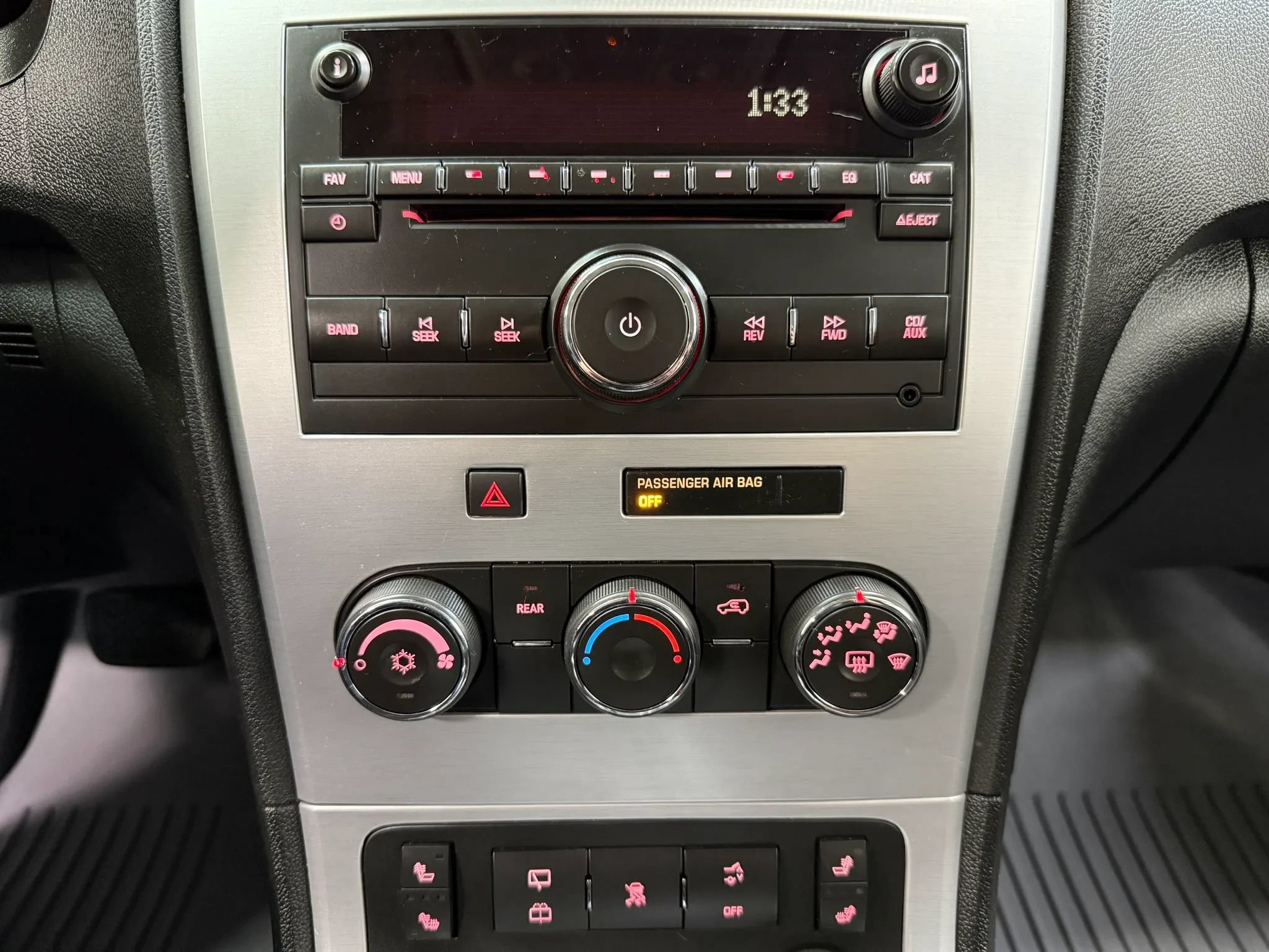 Used 2011 GMC Acadia SLE AWD/4WD image 24