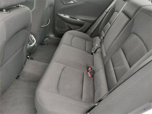Used 2024 Chevrolet Malibu LT image 18