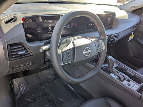 New 2026 Nissan Sentra SR image 13