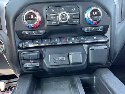 Used 2019 GMC Sierra 1500 SLT w/ SLT Premium Plus Package AWD/4WD image 36