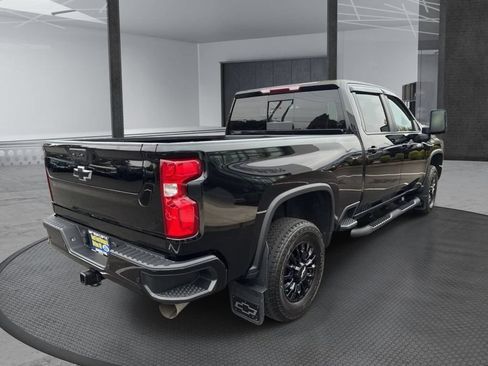Used 2022 Chevrolet Silverado 2500 LTZ w/ LTZ Plus Package AWD/4WD image 5