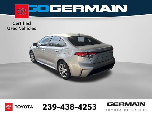 Used 2021 Toyota Corolla LE image 4
