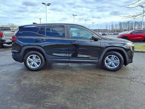 Certified 2022 GMC Terrain SLE image 31