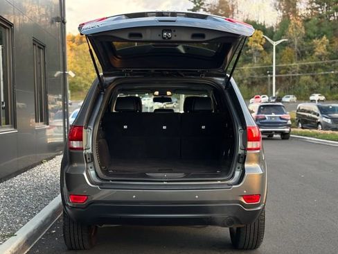 Used 2012 Jeep Grand Cherokee Laredo image 83