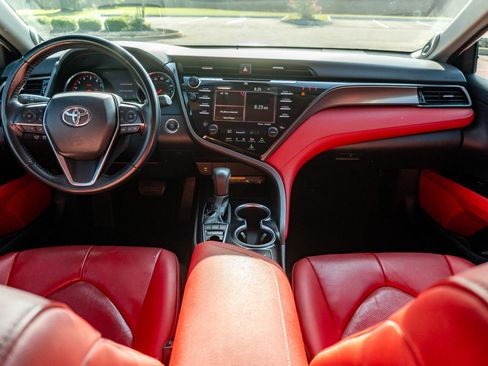 Used 2019 Toyota Camry XSE FWD image 20