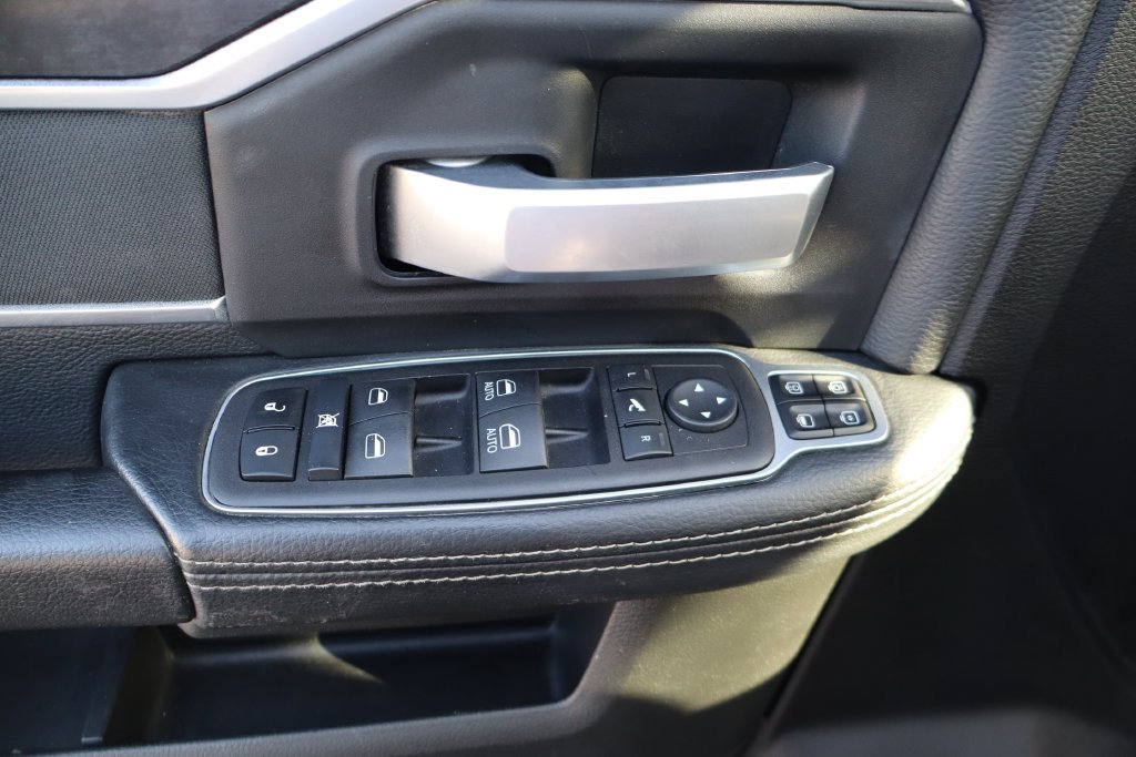 Used 2024 RAM 3500 Big Horn AWD/4WD image 12