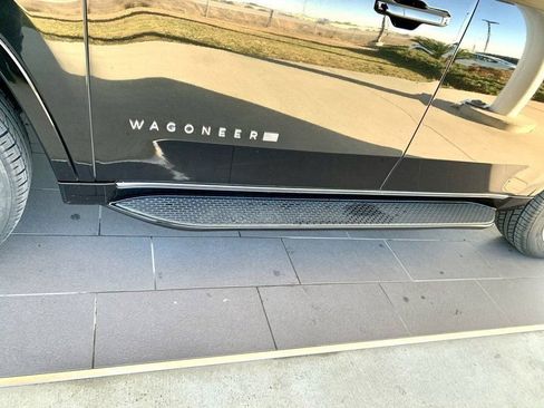 Used 2024 Jeep Wagoneer Series II w/ Flexible Seating Group image 48